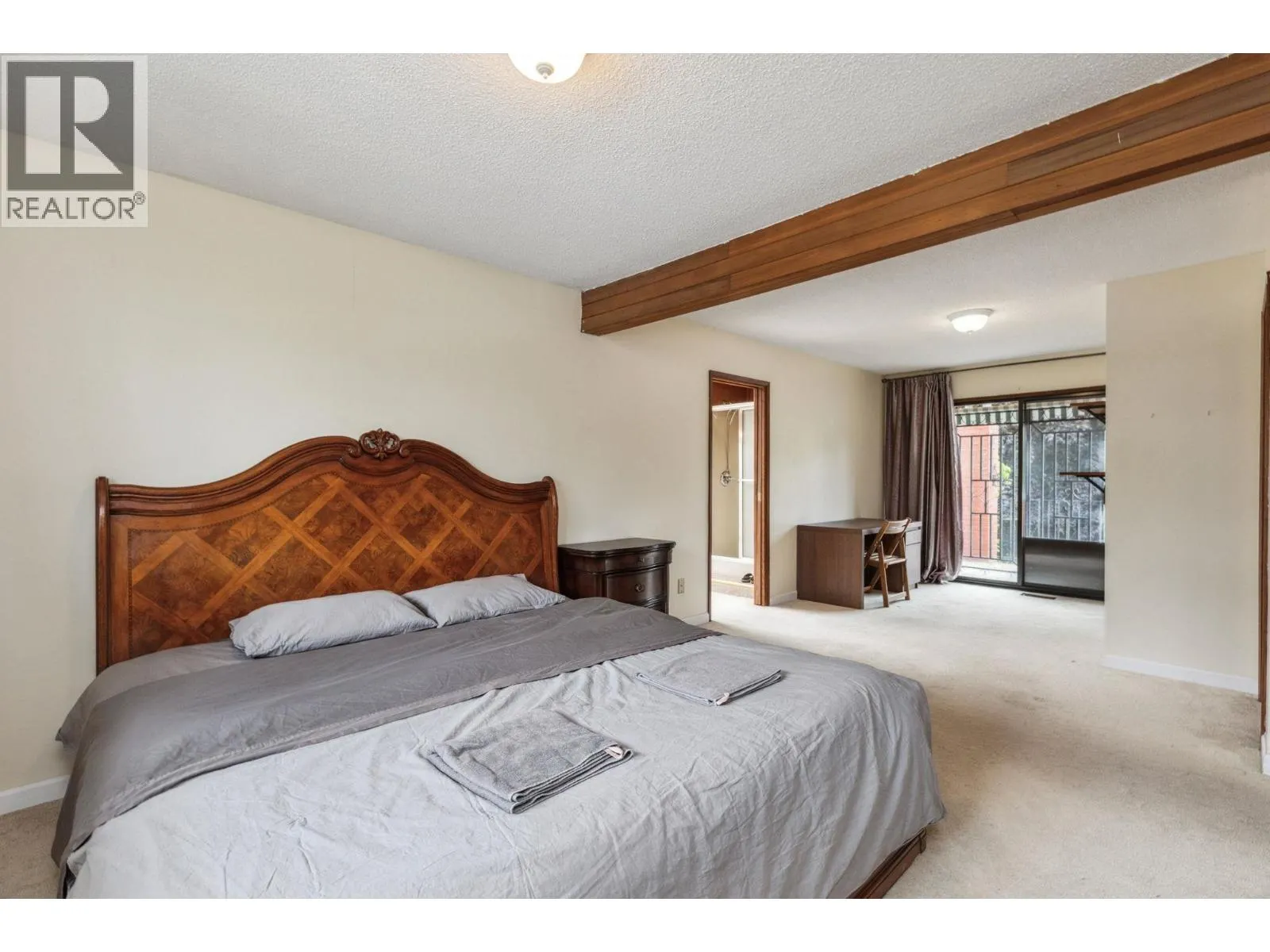 4523 KING EDWARD PLACE