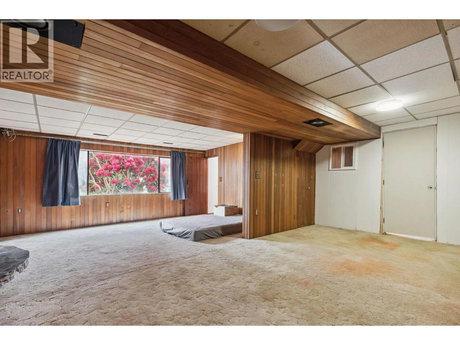 4523 KING EDWARD PLACE
