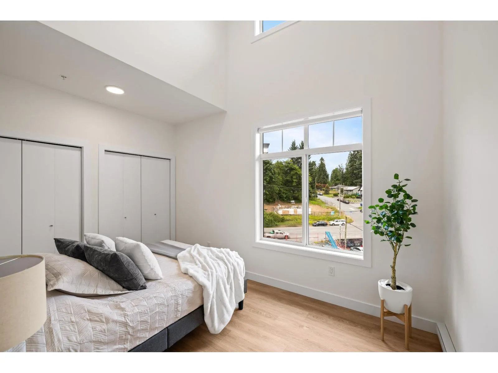 511 33816 SOUTH FRASER WAY