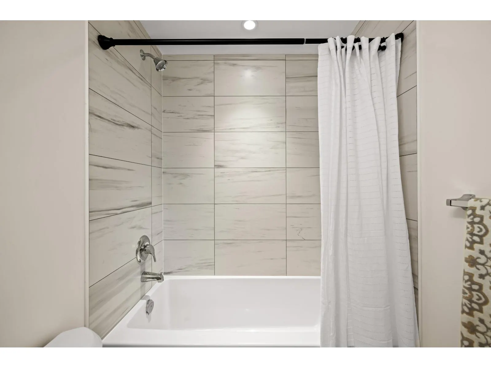 511 33816 SOUTH FRASER WAY
