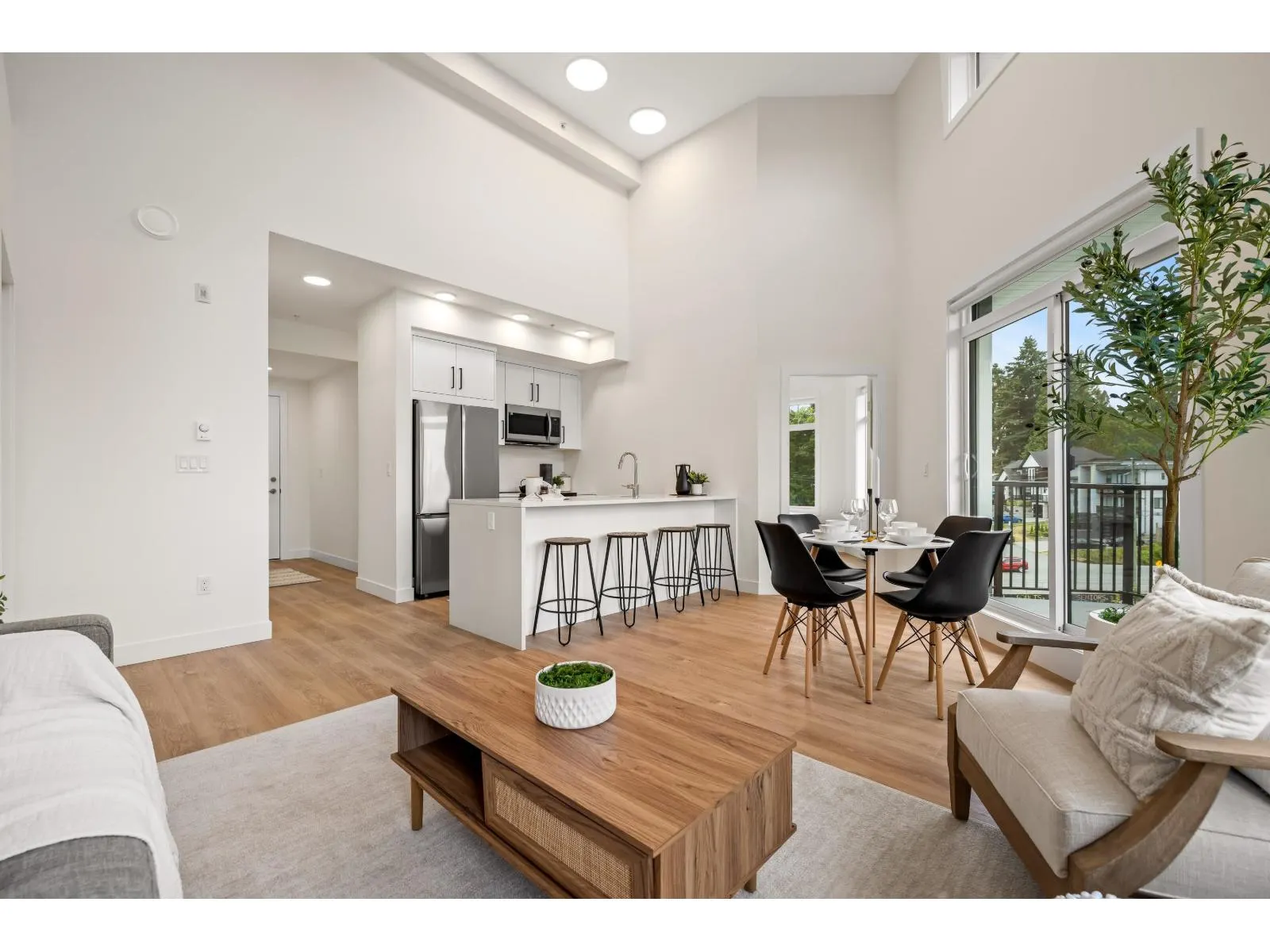 511 33816 SOUTH FRASER WAY