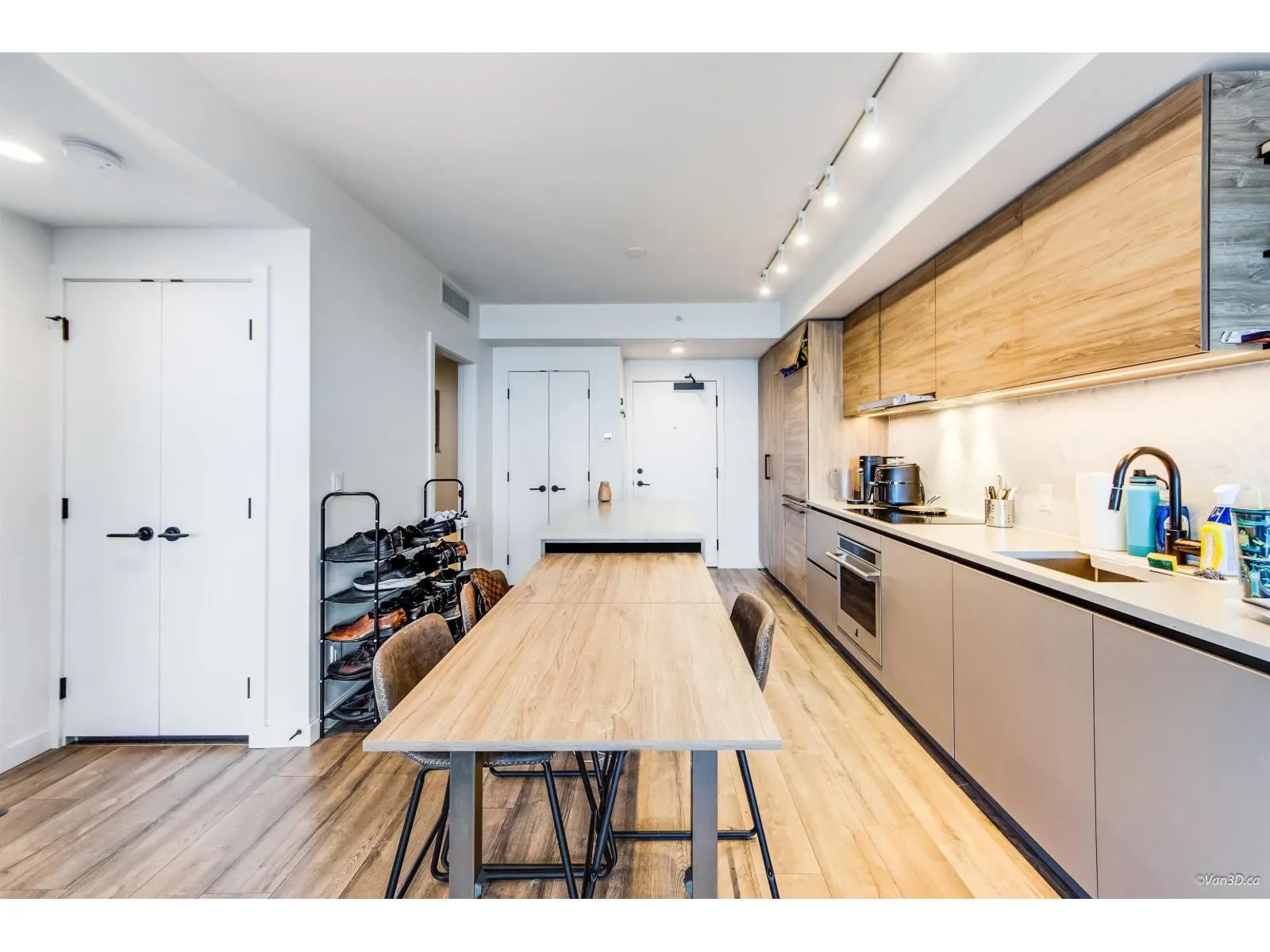 23xx 13428 105 AVENUE