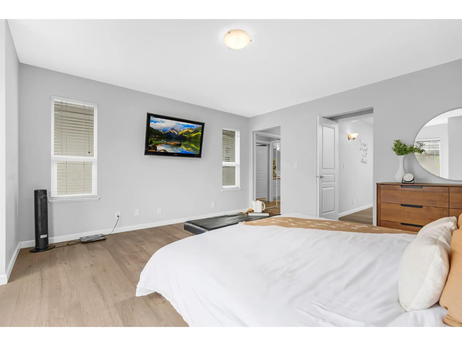 5 3363 ROSEMARY HEIGHTS CRESCENT