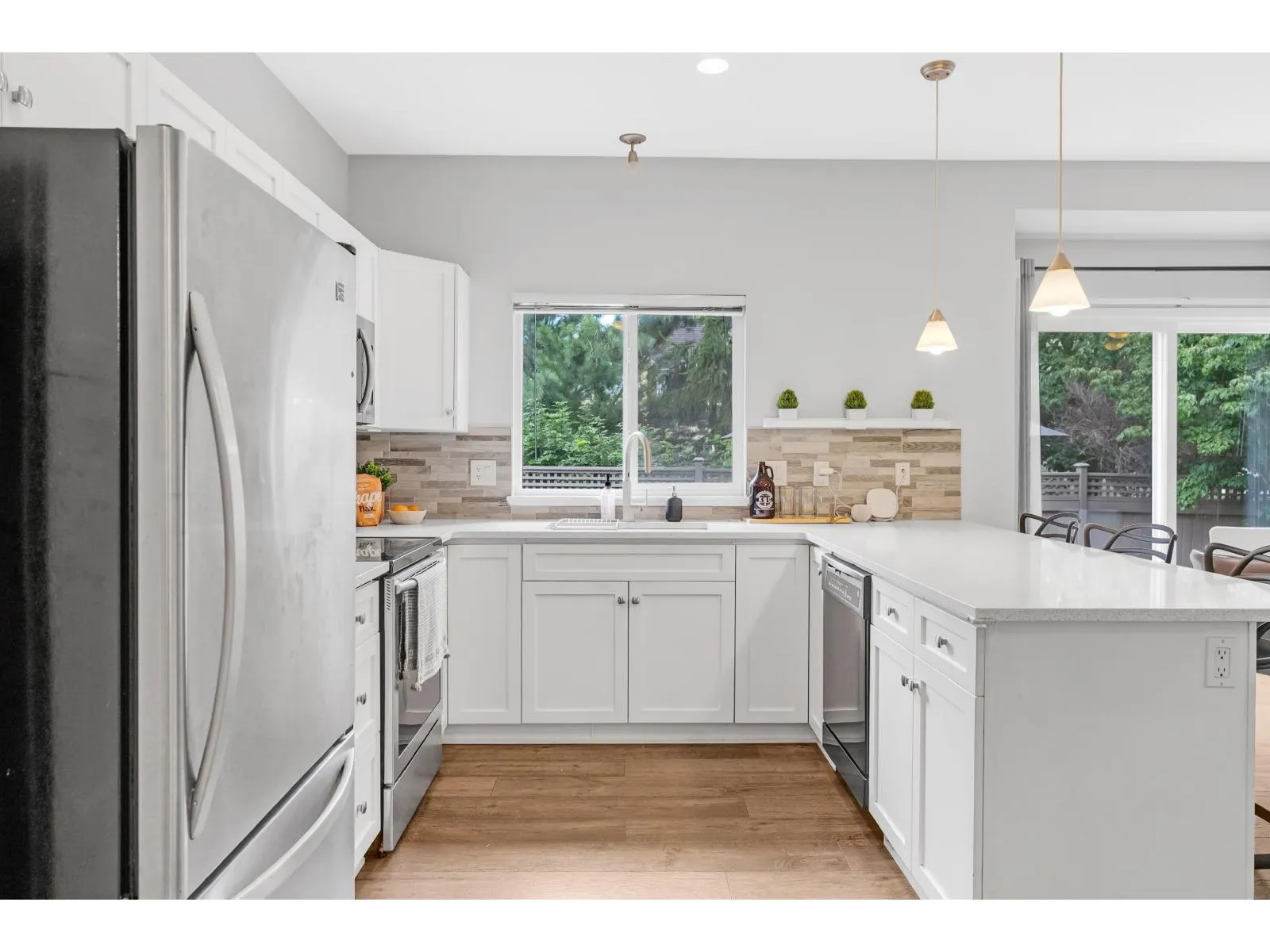 5 3363 ROSEMARY HEIGHTS CRESCENT