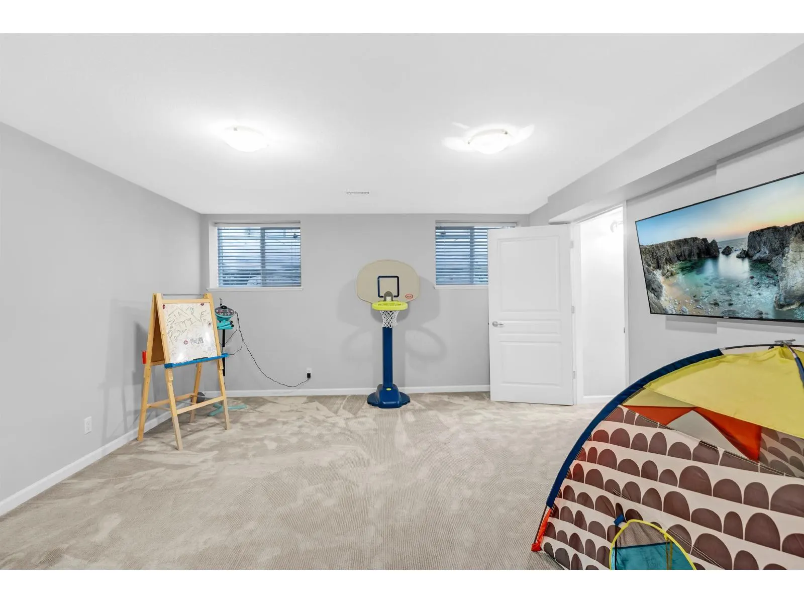 5 3363 ROSEMARY HEIGHTS CRESCENT