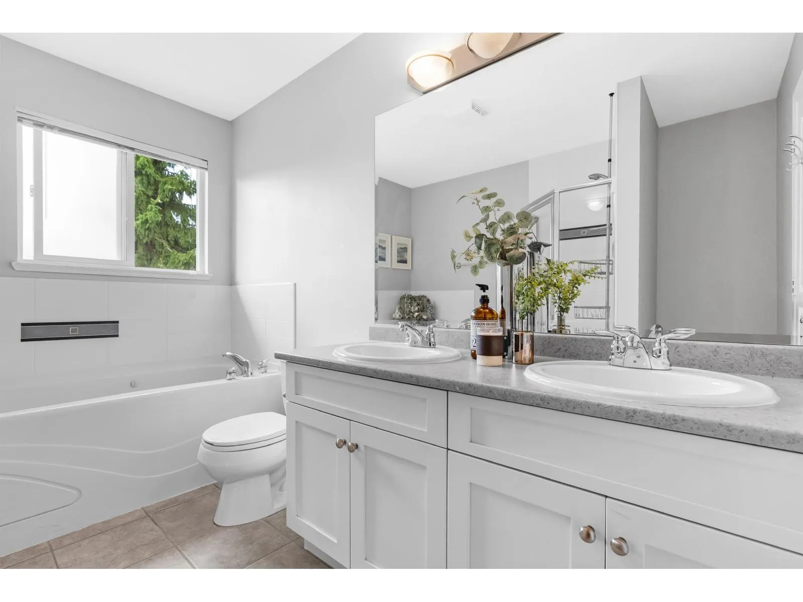 5 3363 ROSEMARY HEIGHTS CRESCENT
