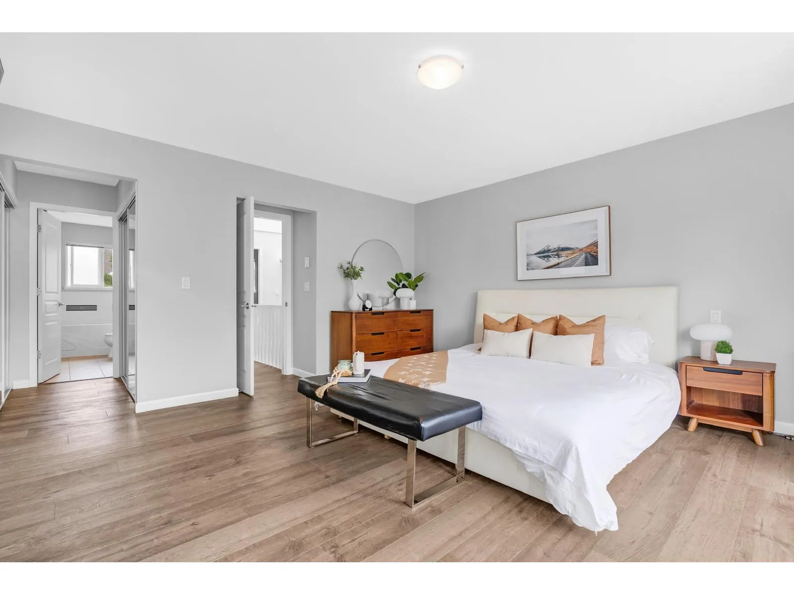 5 3363 ROSEMARY HEIGHTS CRESCENT