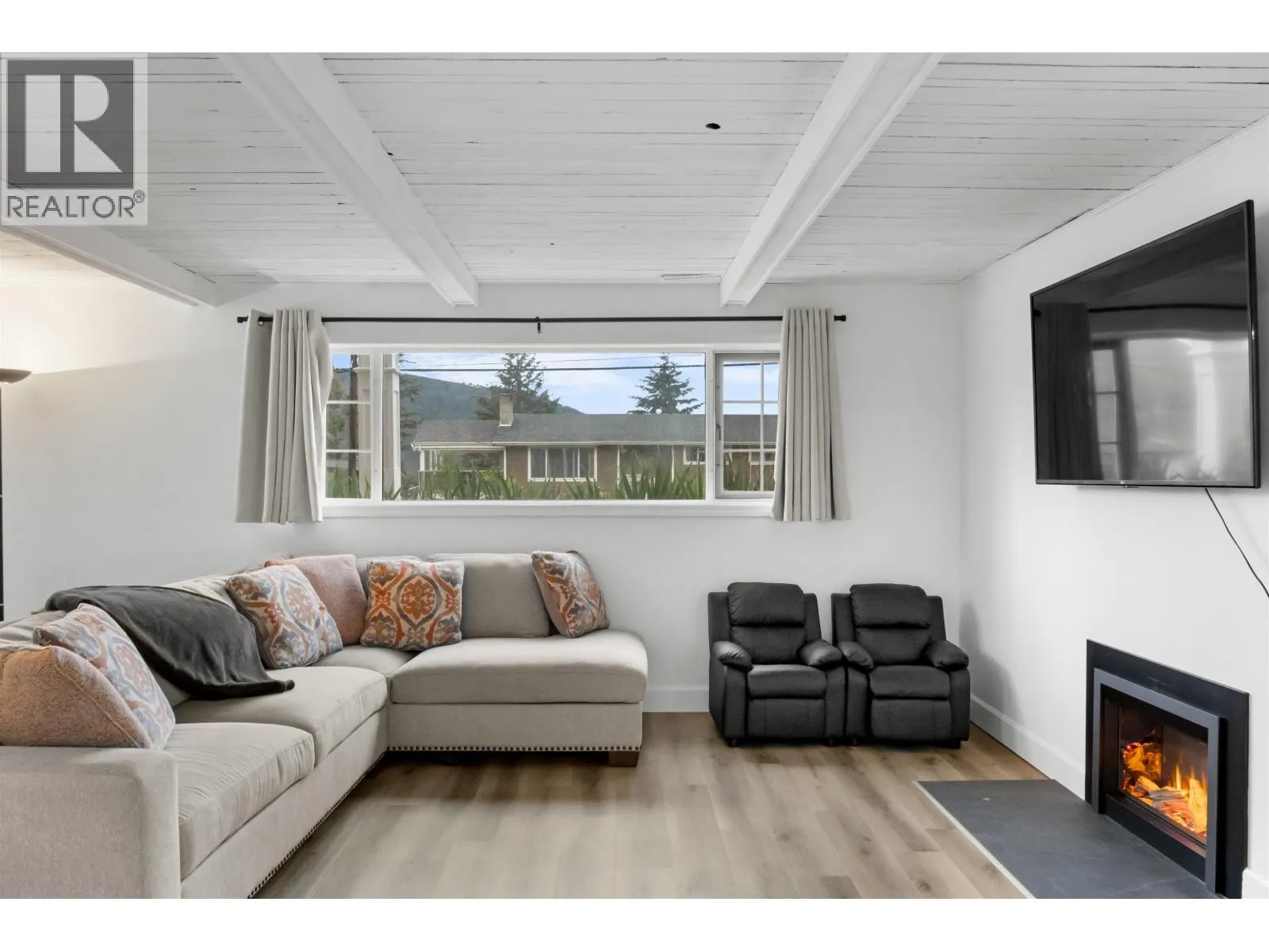 724 PIGEON DRIVE