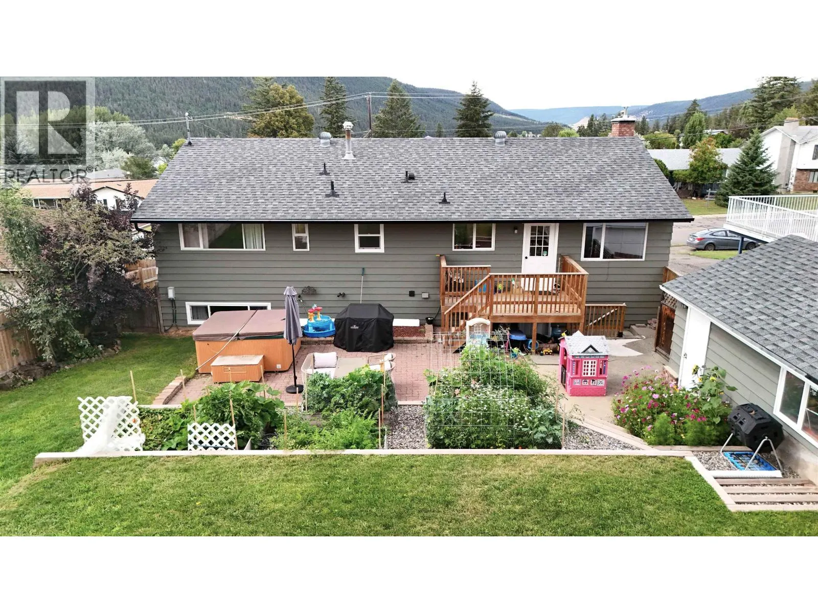724 PIGEON DRIVE