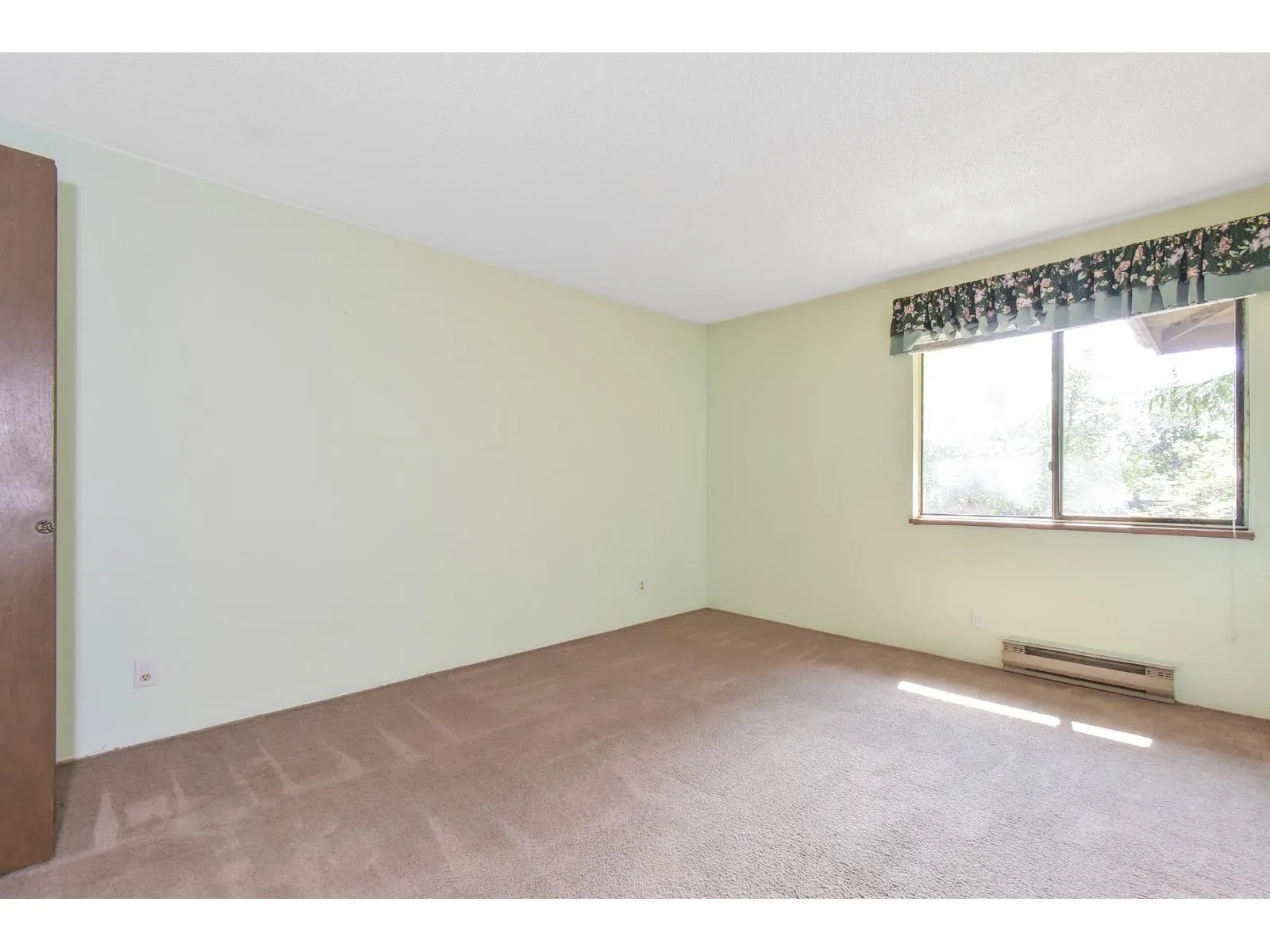 802 10620 150 STREET