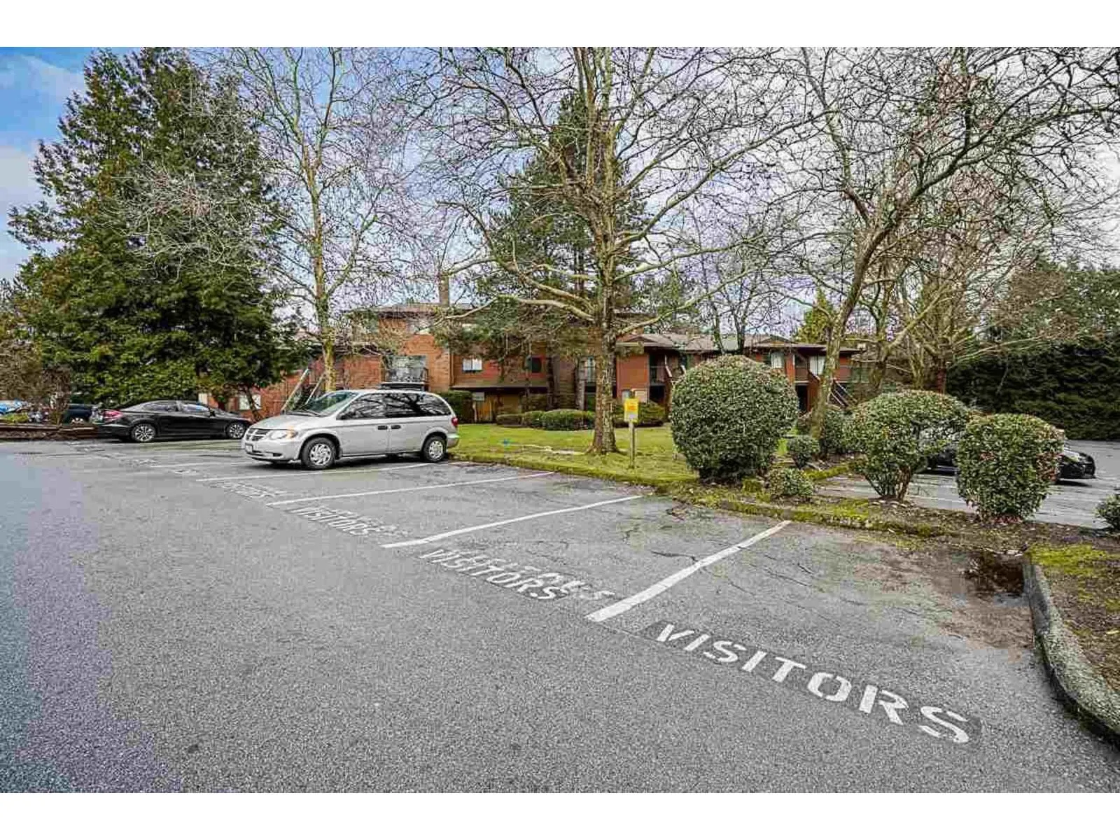 802 10620 150 STREET