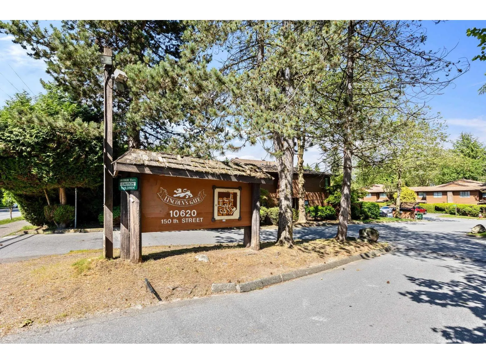 802 10620 150 STREET
