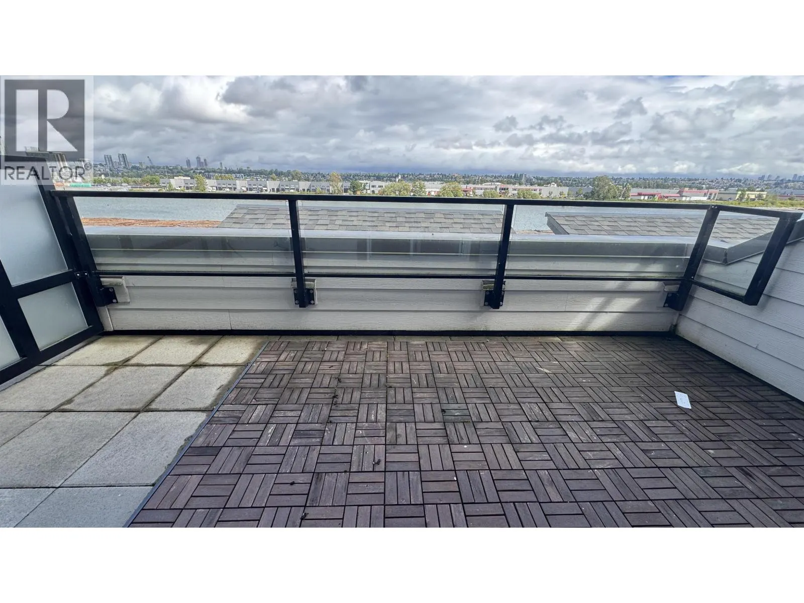 XX 10311 RIVER DRIVE