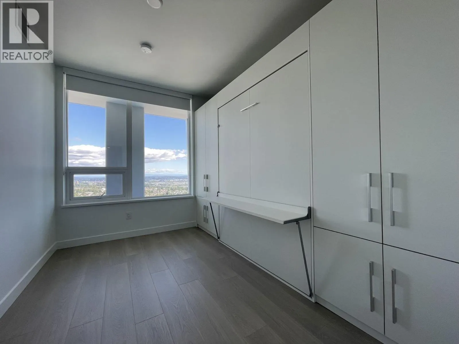 350x 6537 TELFORD AVENUE