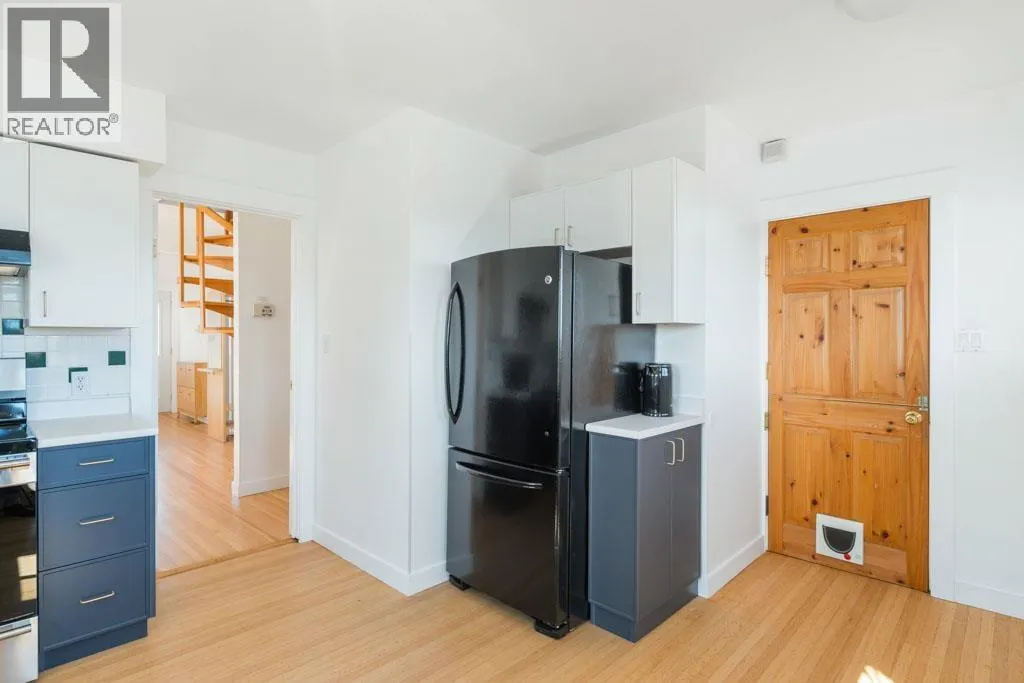 Main 340 E 56TH AVENUE