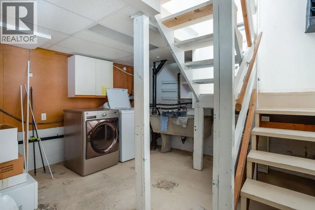 Main 340 E 56TH AVENUE