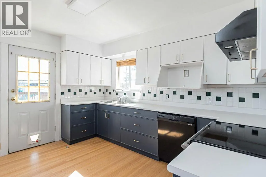 Main 340 E 56TH AVENUE