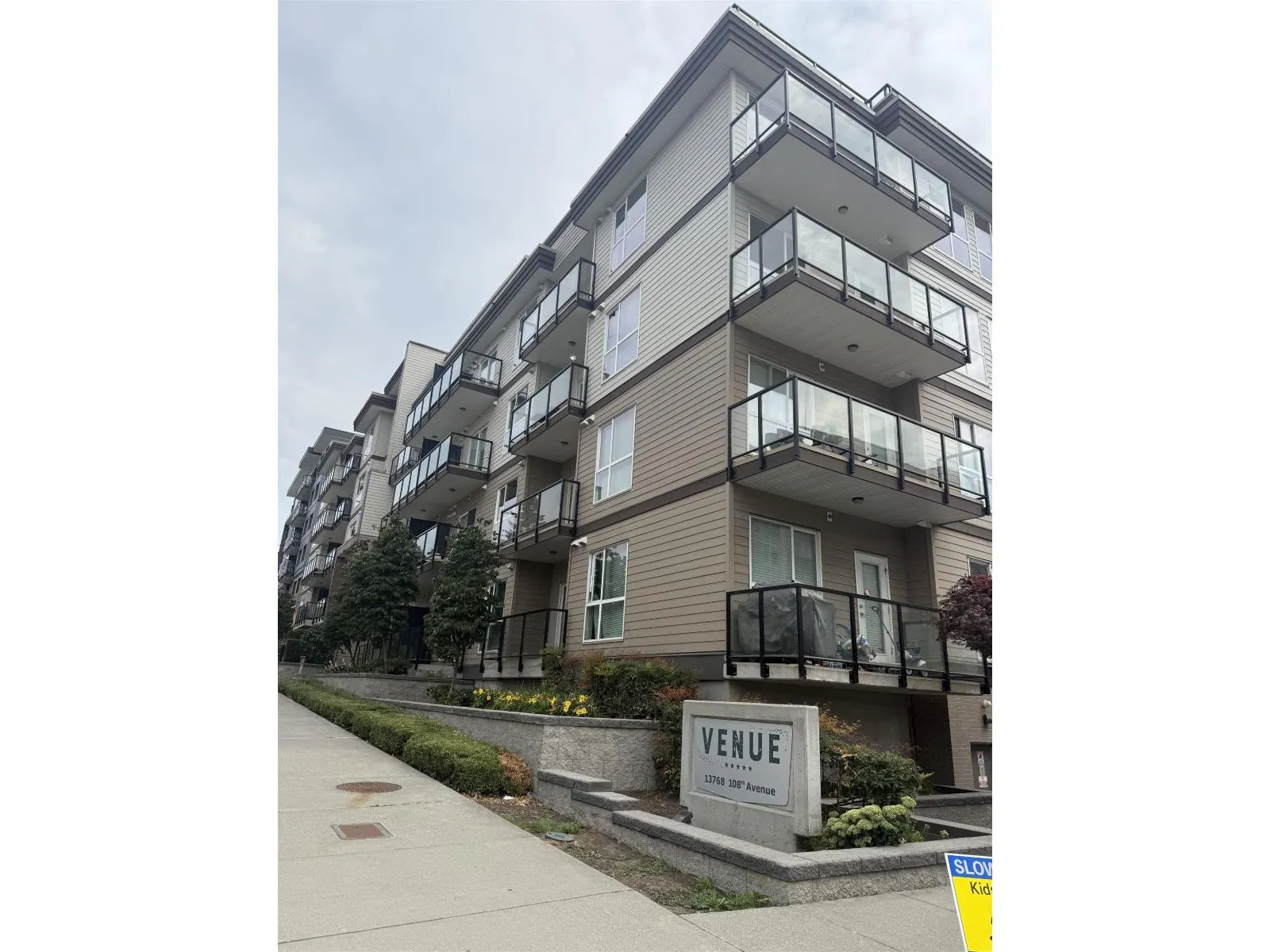 406 13768 108 AVENUE