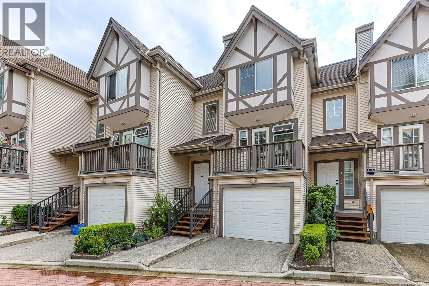 2 22711 NORTON COURT