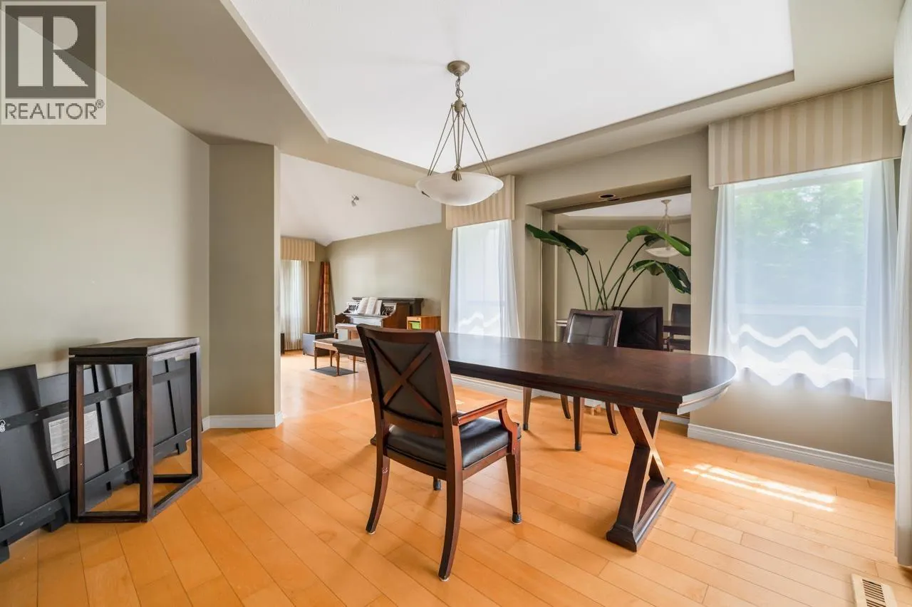 35 WILDWOOD DRIVE