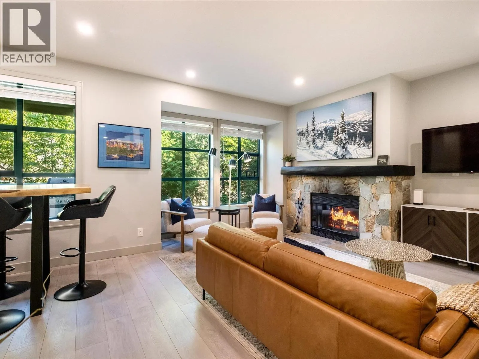 33 4652 BLACKCOMB WAY