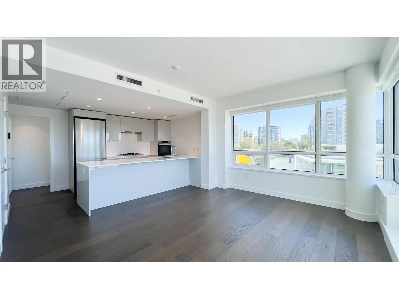 802 5788 GILBERT ROAD