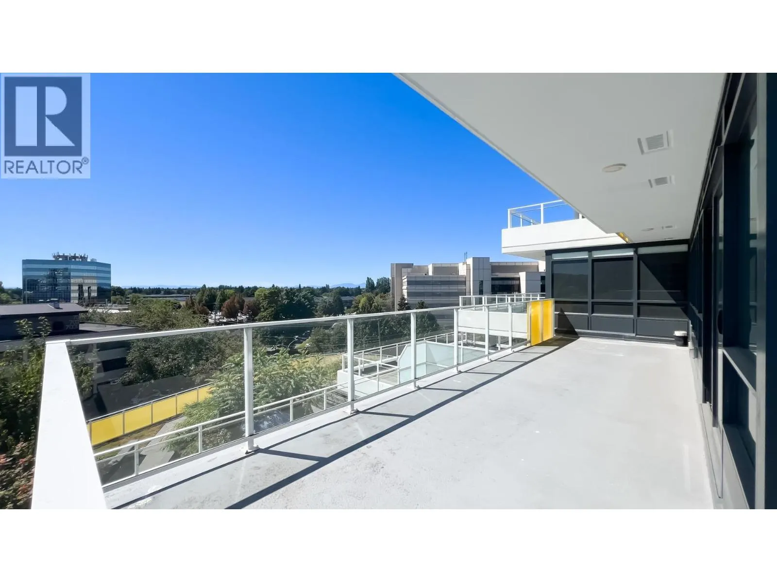 802 5788 GILBERT ROAD