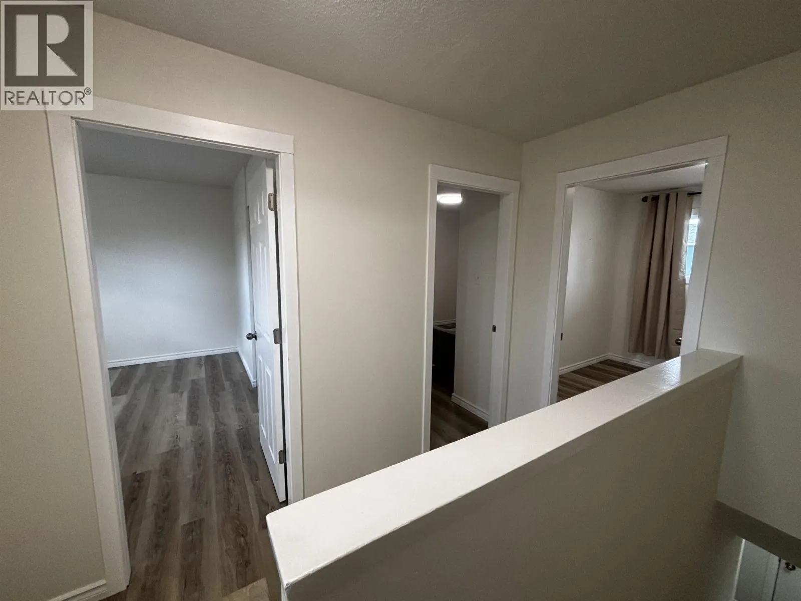 H122 1900 STRATHCONA AVENUE