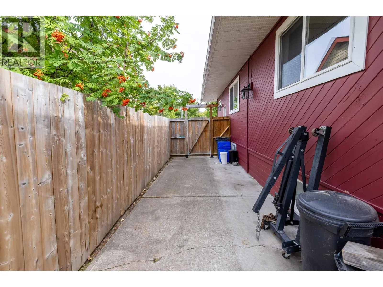 1789 HEMLOCK STREET
