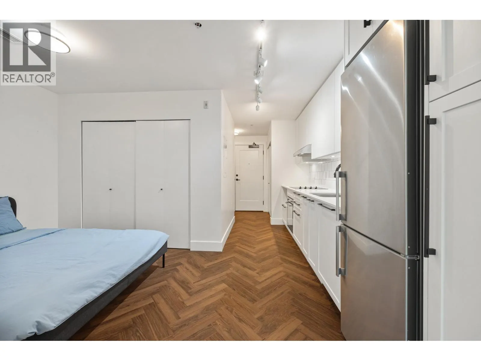 104 9228 SLOPES MEWS