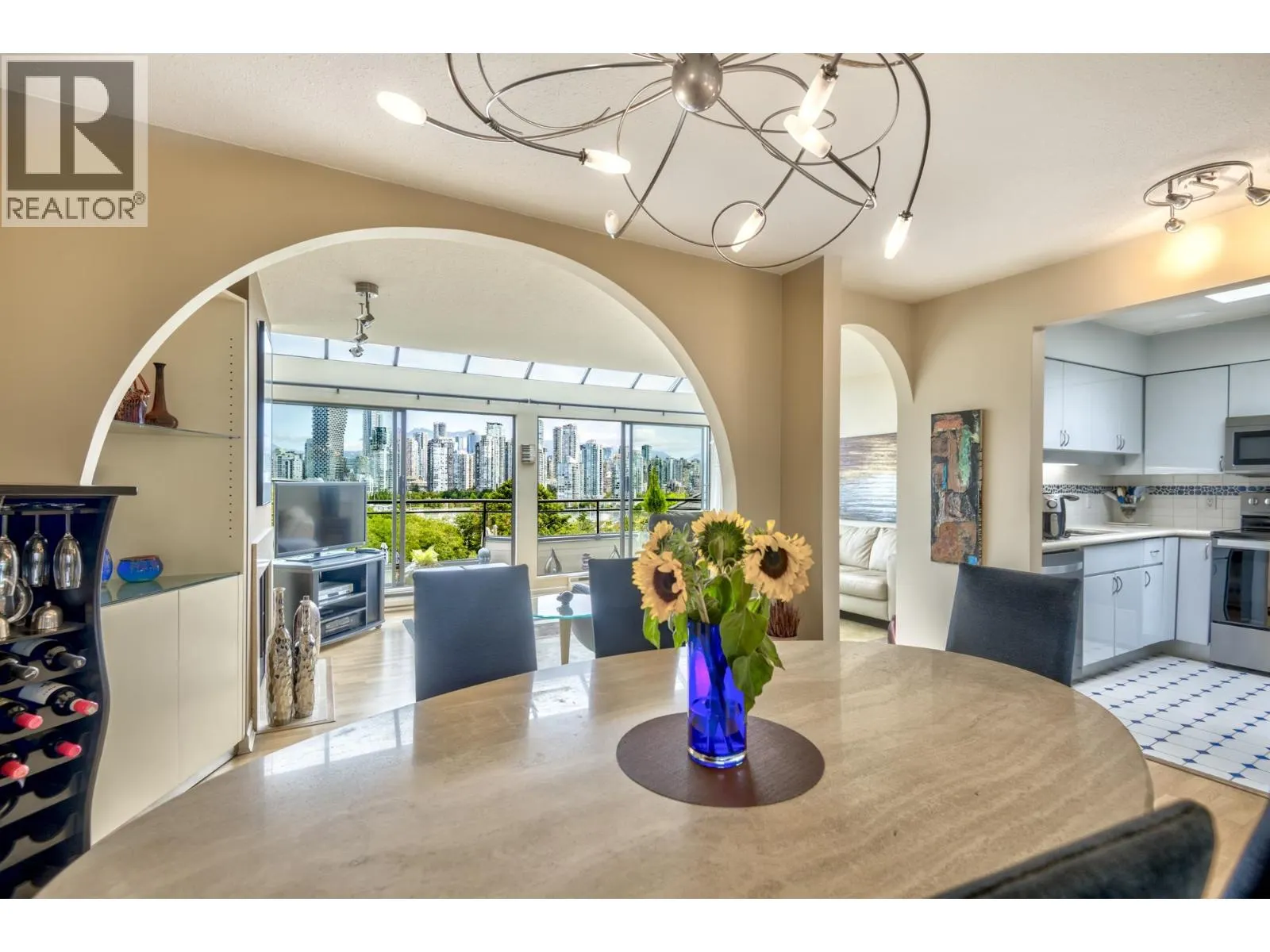G 1215 W 7TH AVENUE