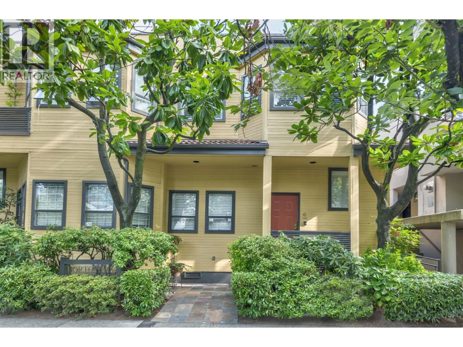 G 1215 W 7TH AVENUE