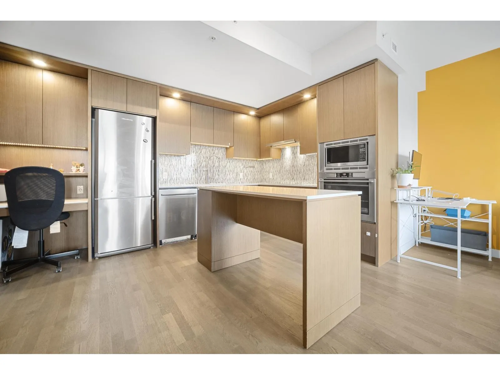 2308 13495 CENTRAL AVENUE