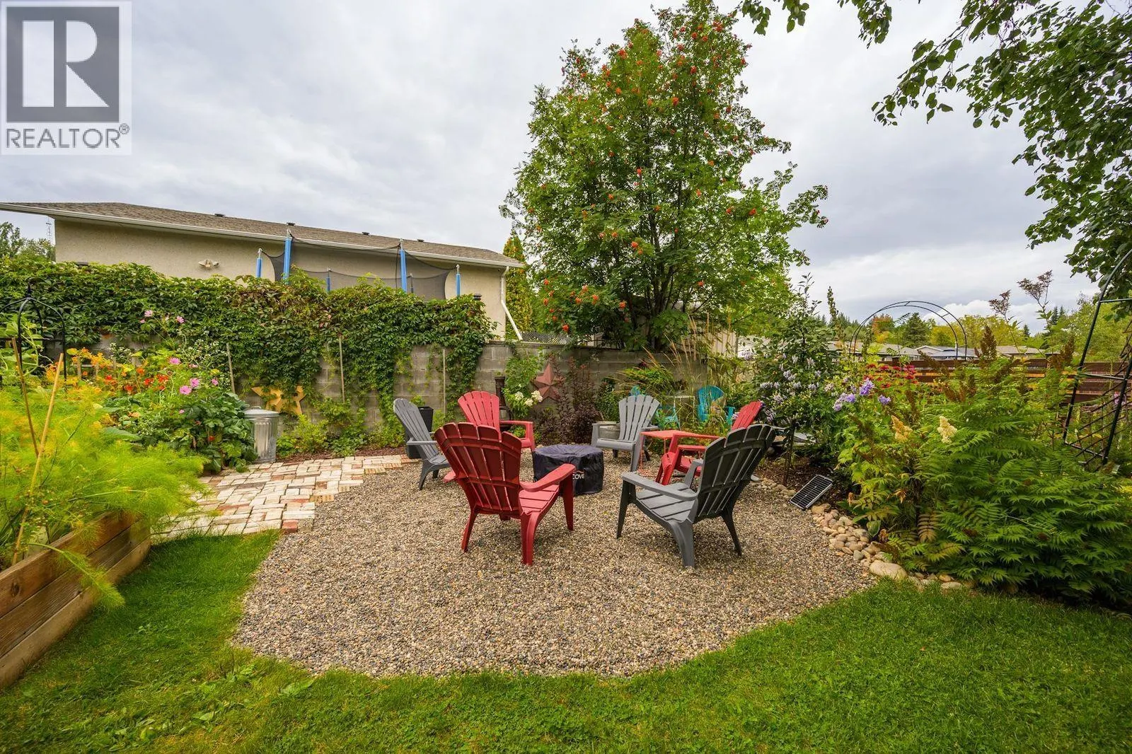 5905 RIDEAU DRIVE