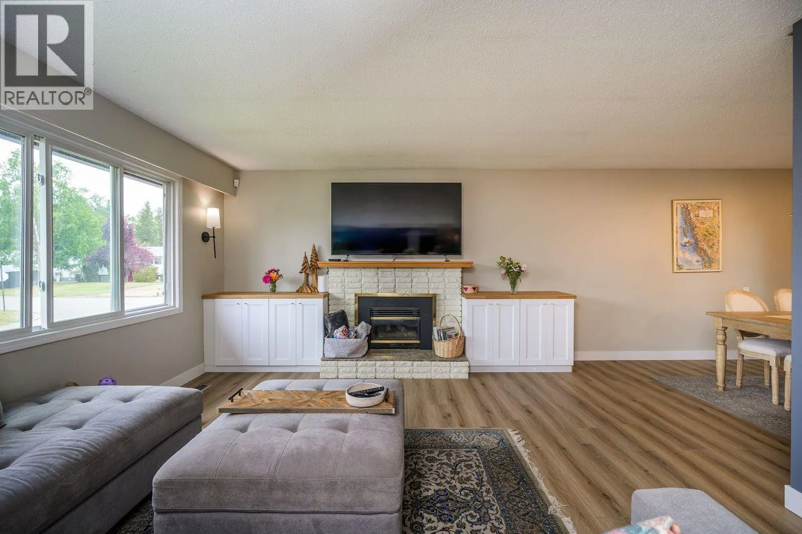 5905 RIDEAU DRIVE
