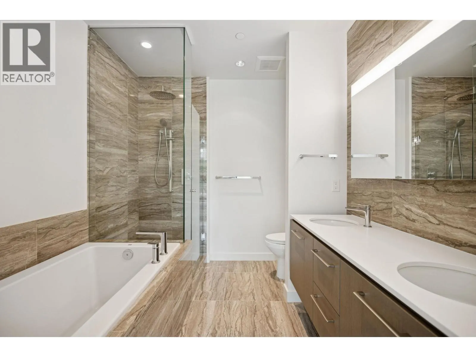 206 6611 PEARSON WAY