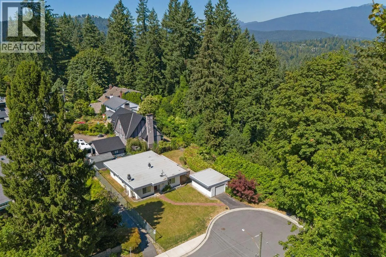 986 PORTER STREET