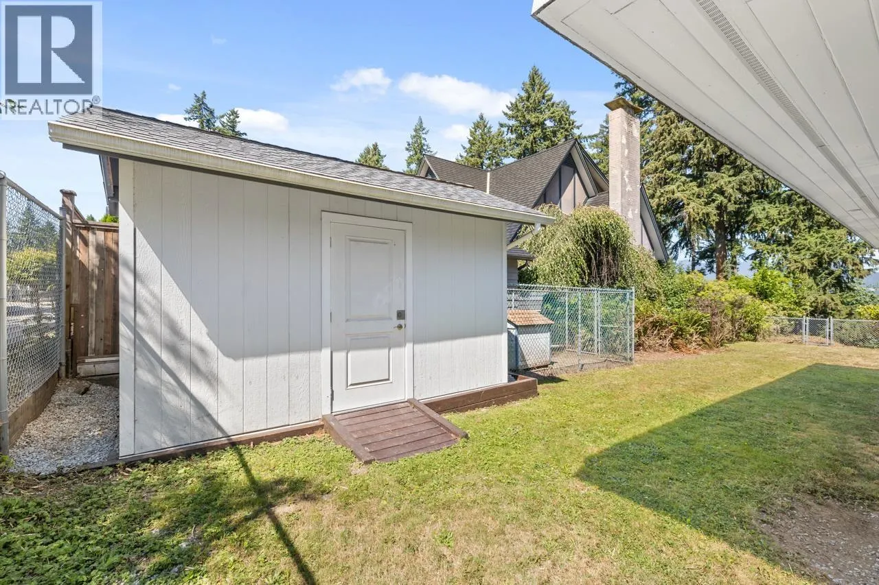 986 PORTER STREET