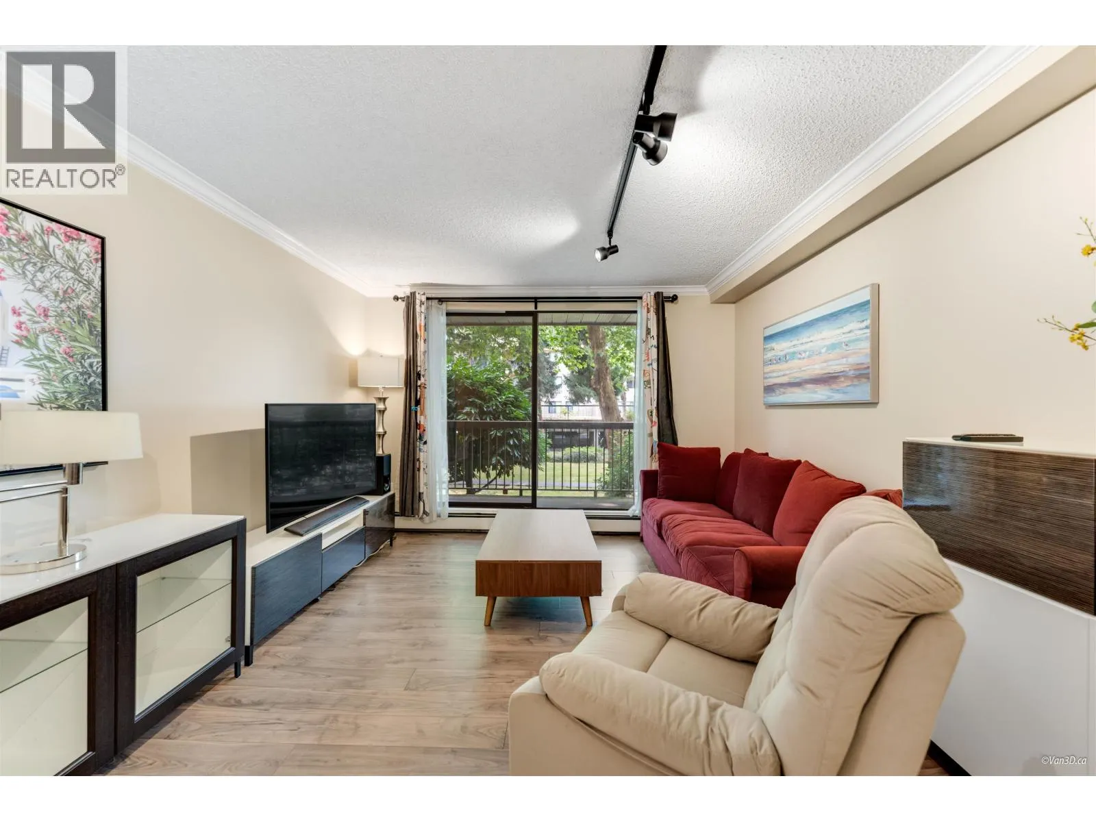 126 8460 LANSDOWNE ROAD