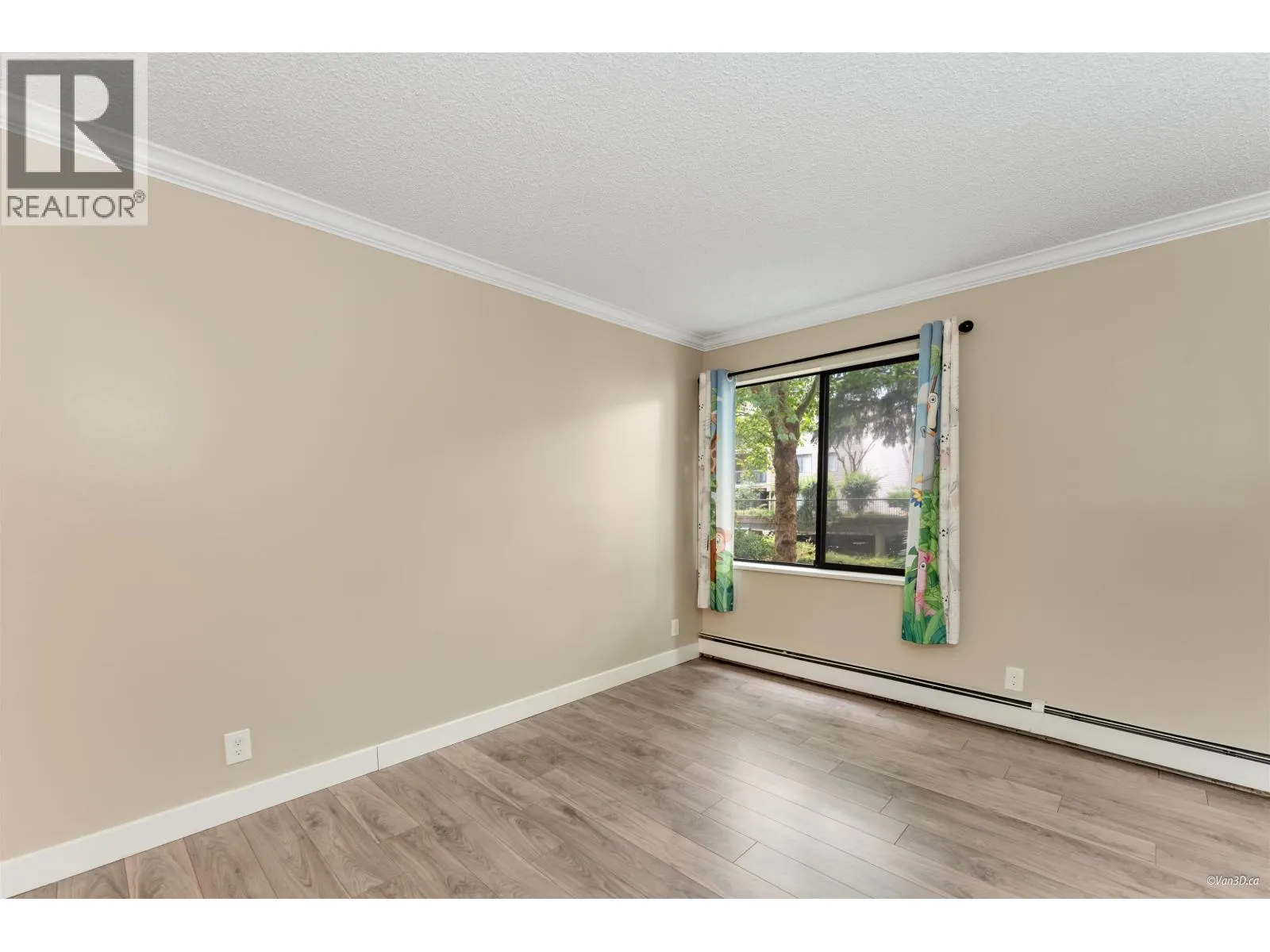 126 8460 LANSDOWNE ROAD