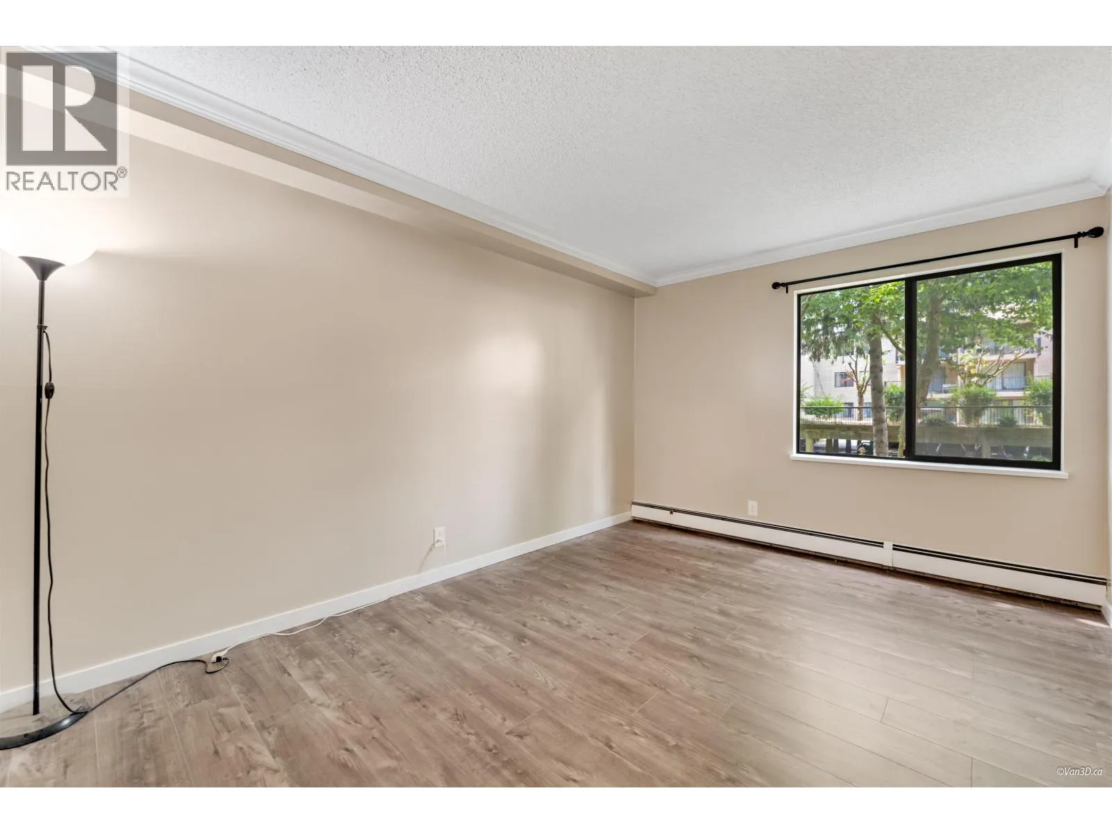 126 8460 LANSDOWNE ROAD