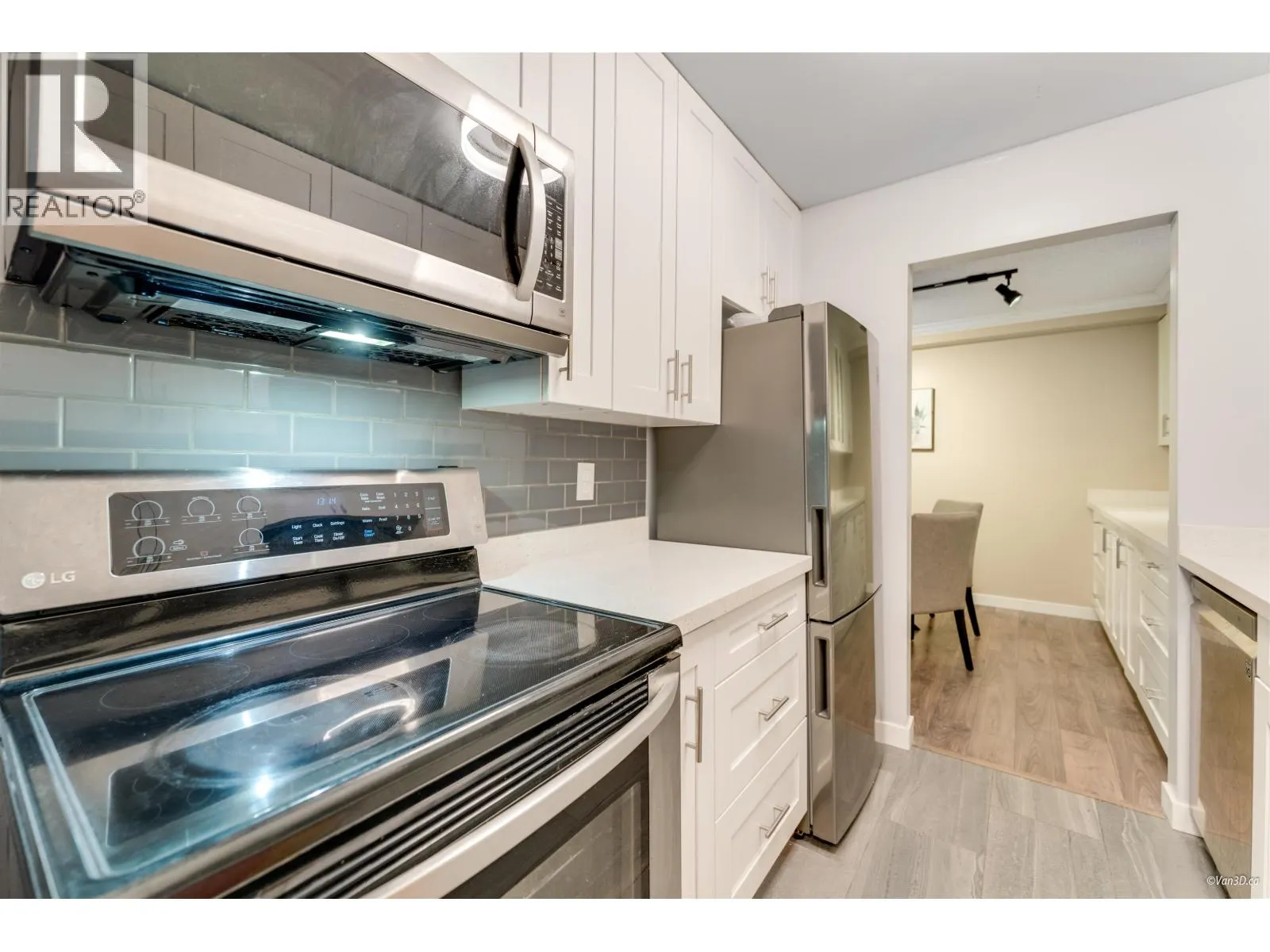 126 8460 LANSDOWNE ROAD