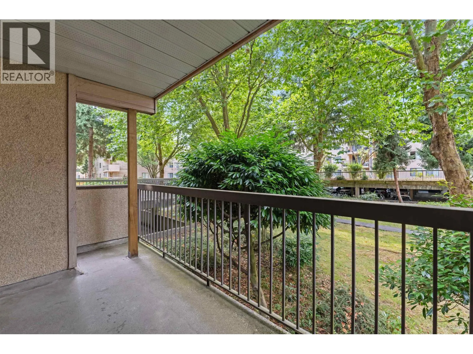 126 8460 LANSDOWNE ROAD