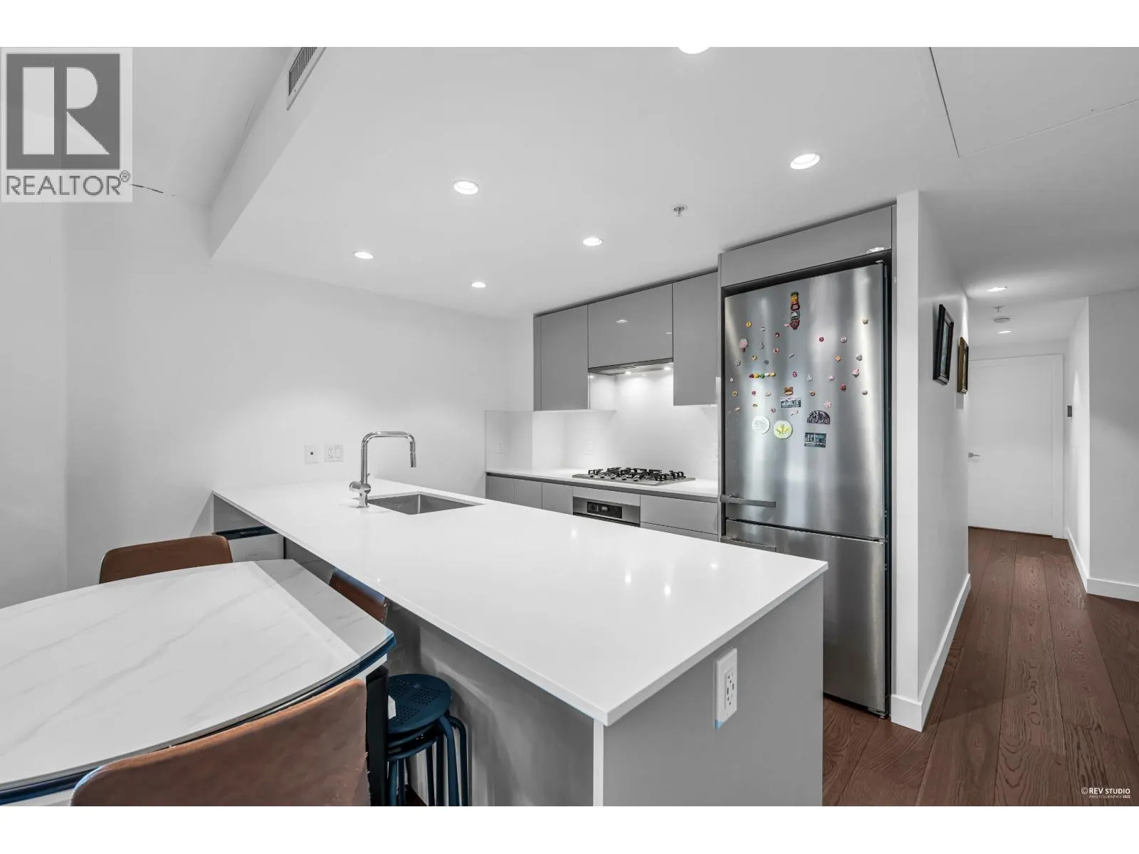 703 5766 GILBERT ROAD