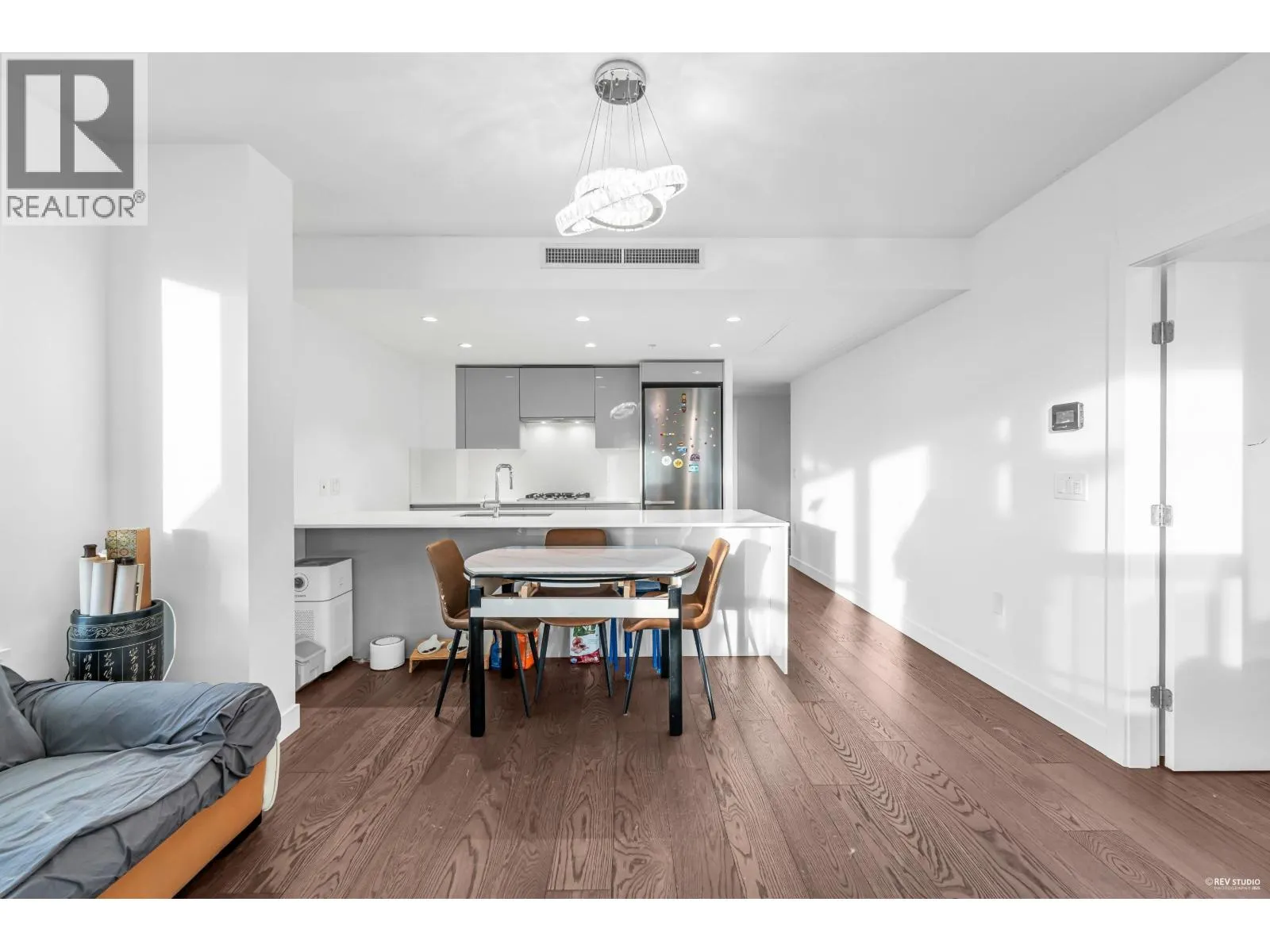 703 5766 GILBERT ROAD