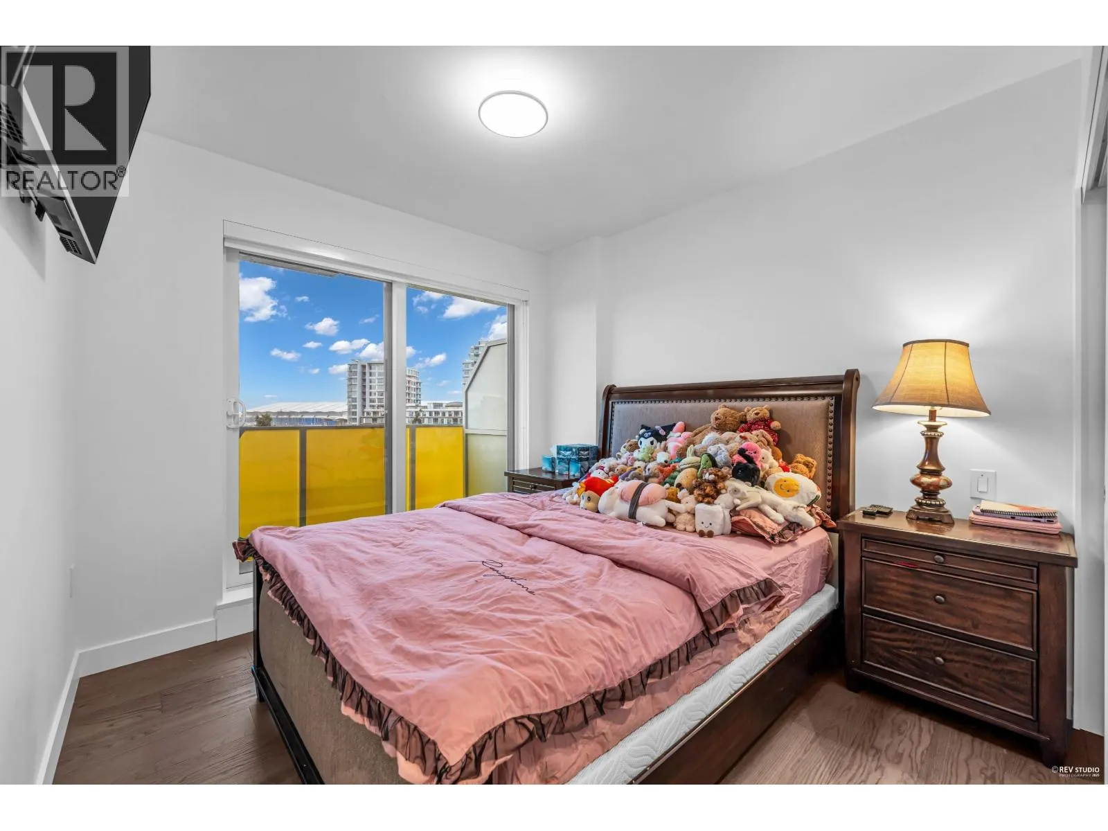 703 5766 GILBERT ROAD