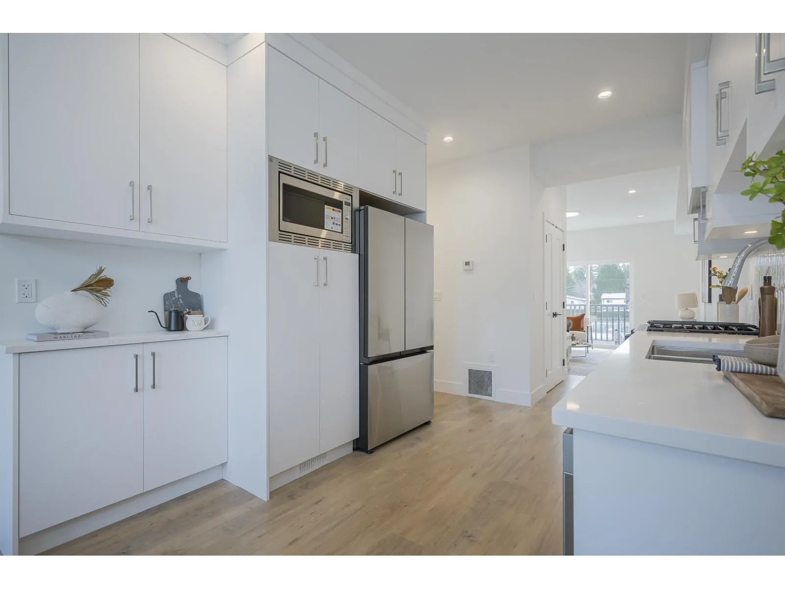21 12770 105 AVENUE