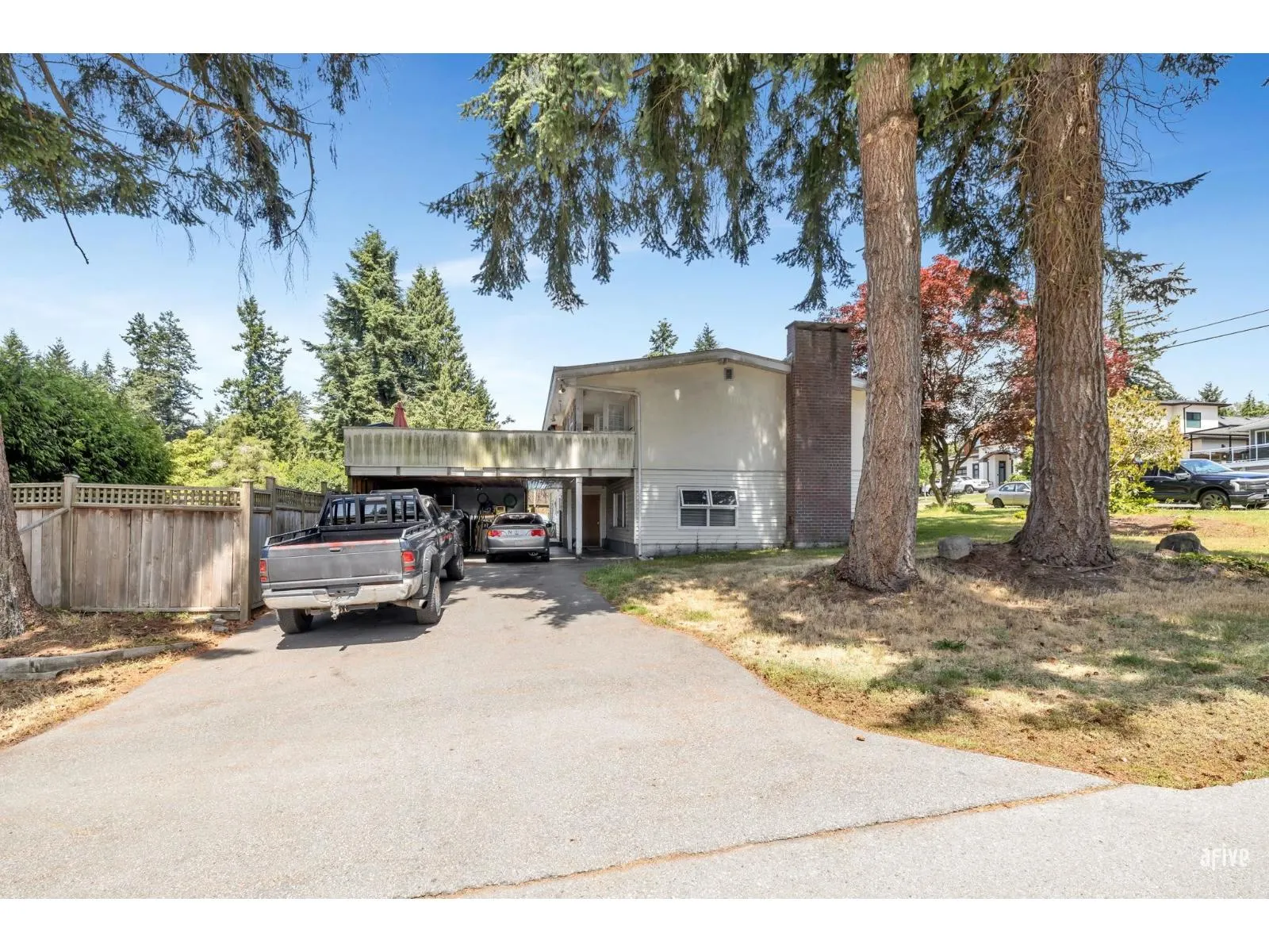 5639 ABBEY DRIVE