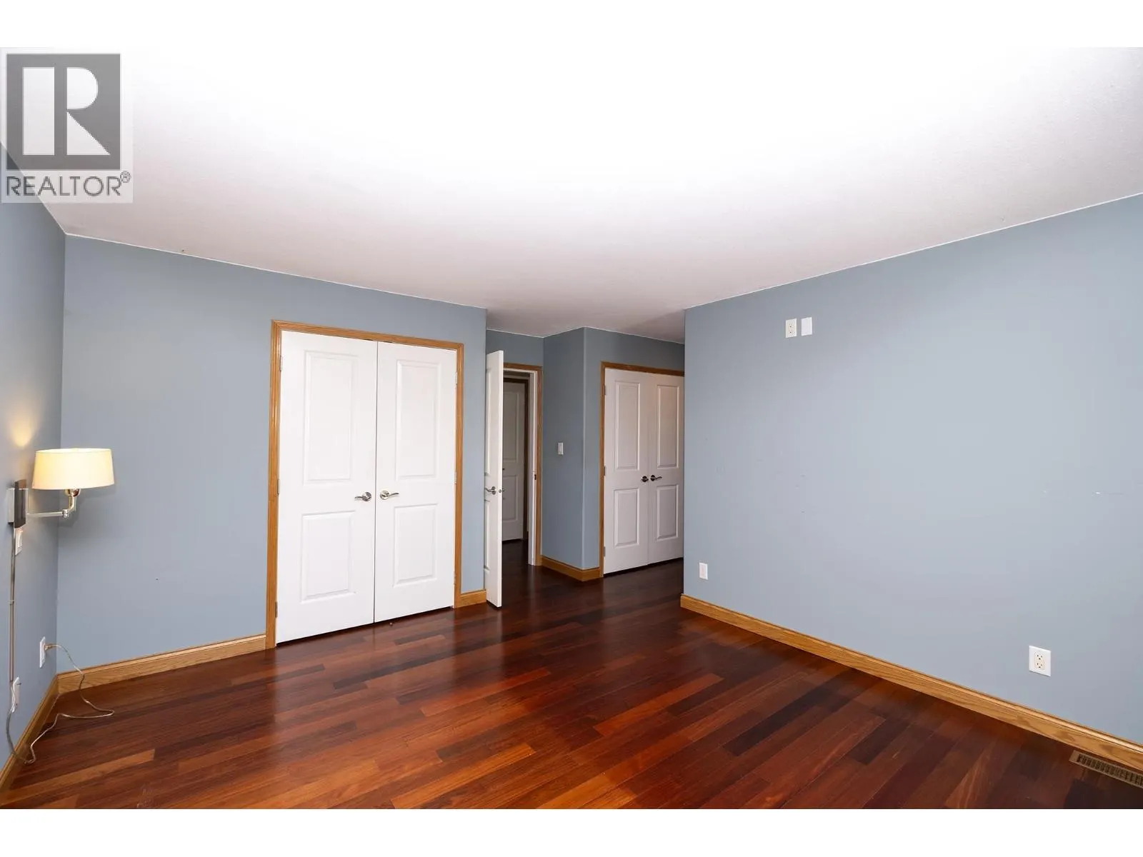 22 4622 SINCLAIR BAY ROAD