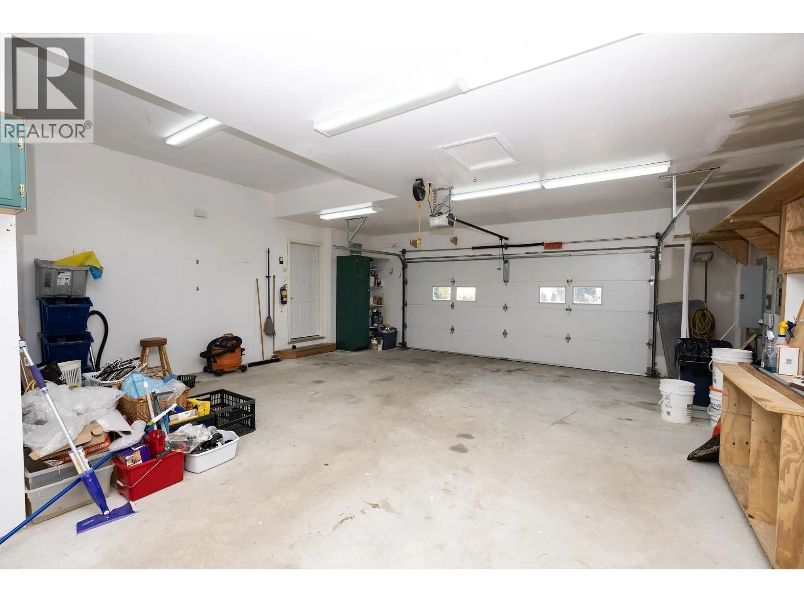 22 4622 SINCLAIR BAY ROAD